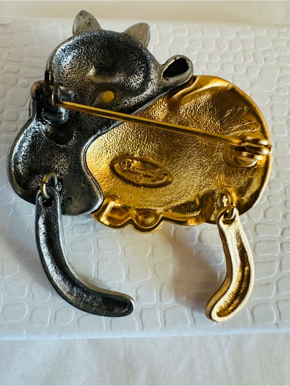 VTG Danecraft Cats Dangling Tails Brooch Pin Signed Pewter Gold Tone Love - Picture 4 of 8